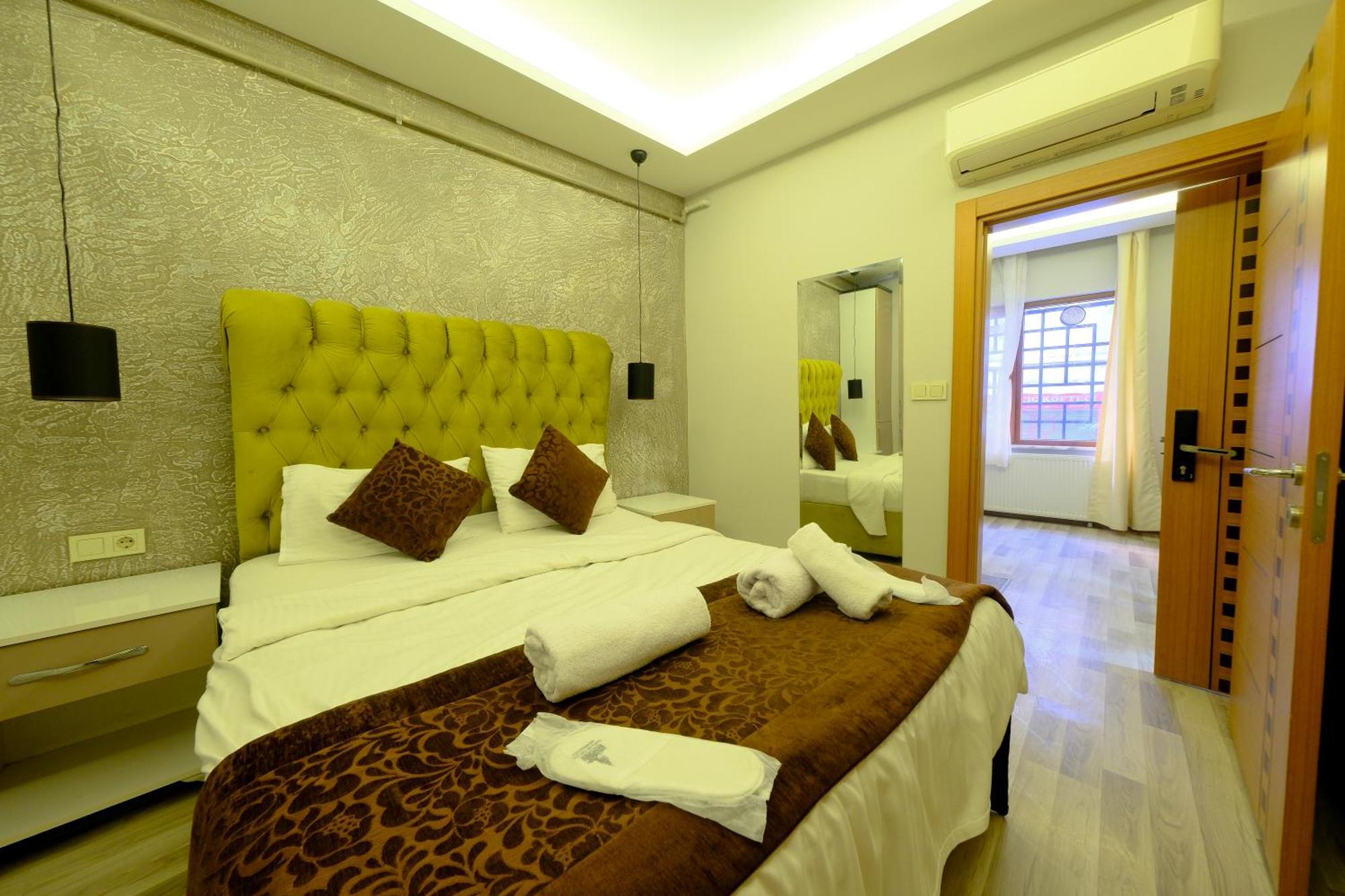 Taksim Celebi Suites Provincia di Provincia di Istanbul Esterno foto